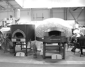 技術(shù)轉(zhuǎn)讓驅(qū)動產(chǎn)業(yè)升級與經(jīng)濟發(fā)展